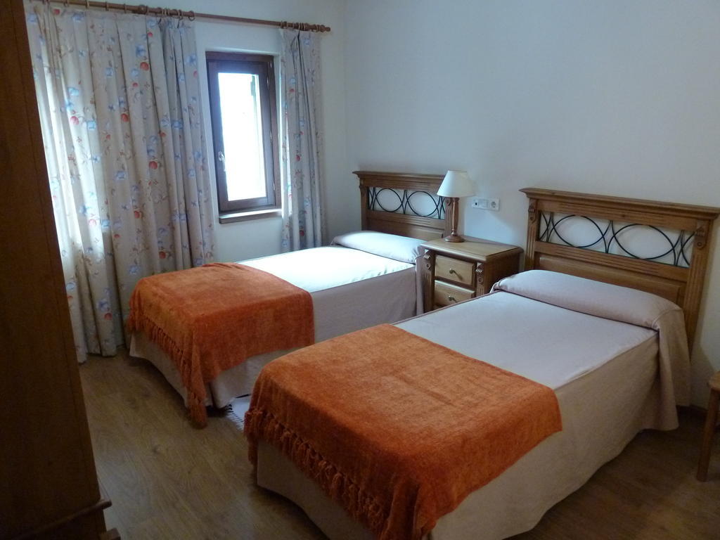 Apartahotel Faure Sallent de Gállego Camera foto